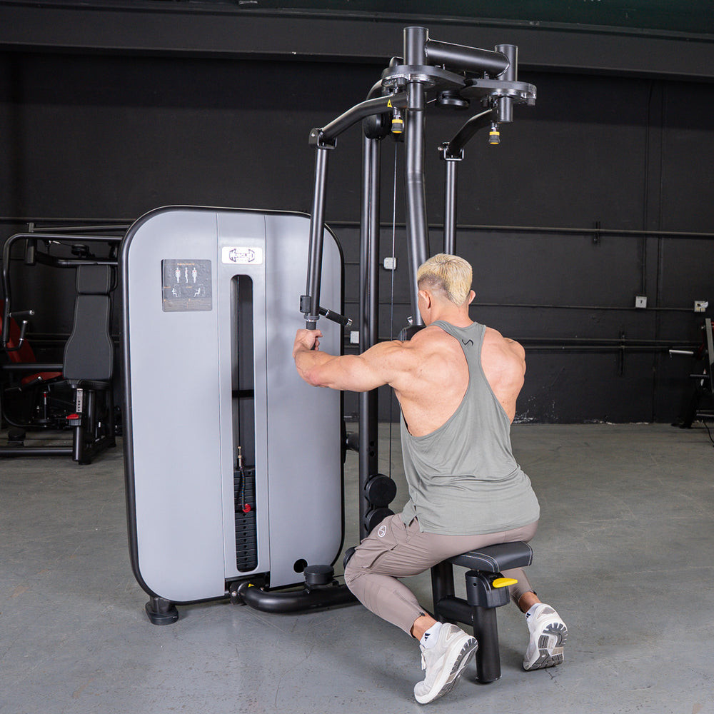 Vogue Selectorized Pec Deck / Rear Delt Combo Machine