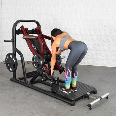 Build explosive back thickness with the Pro Strength Dynamic Row by Muscle D Fitness. Heavy-duty plate-loaded unit featuring an 11-gauge steel frame.