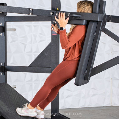 Excel Leverage Counterbalanced Pendulum Squat Machine by Muscle D Fitness