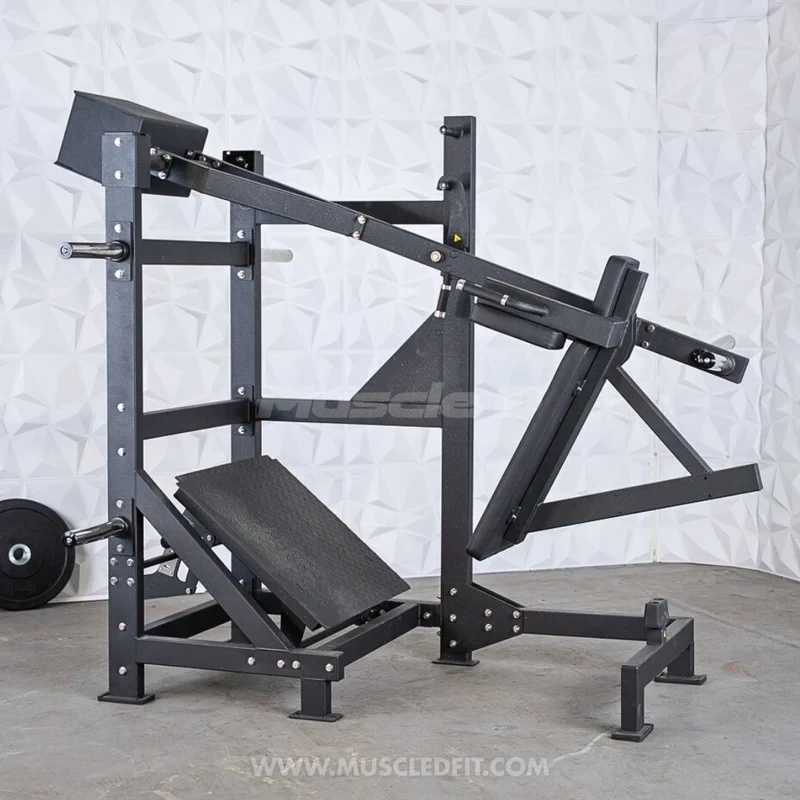 Muscle D - Excel Counterbalanced Pendulum Squat Machine