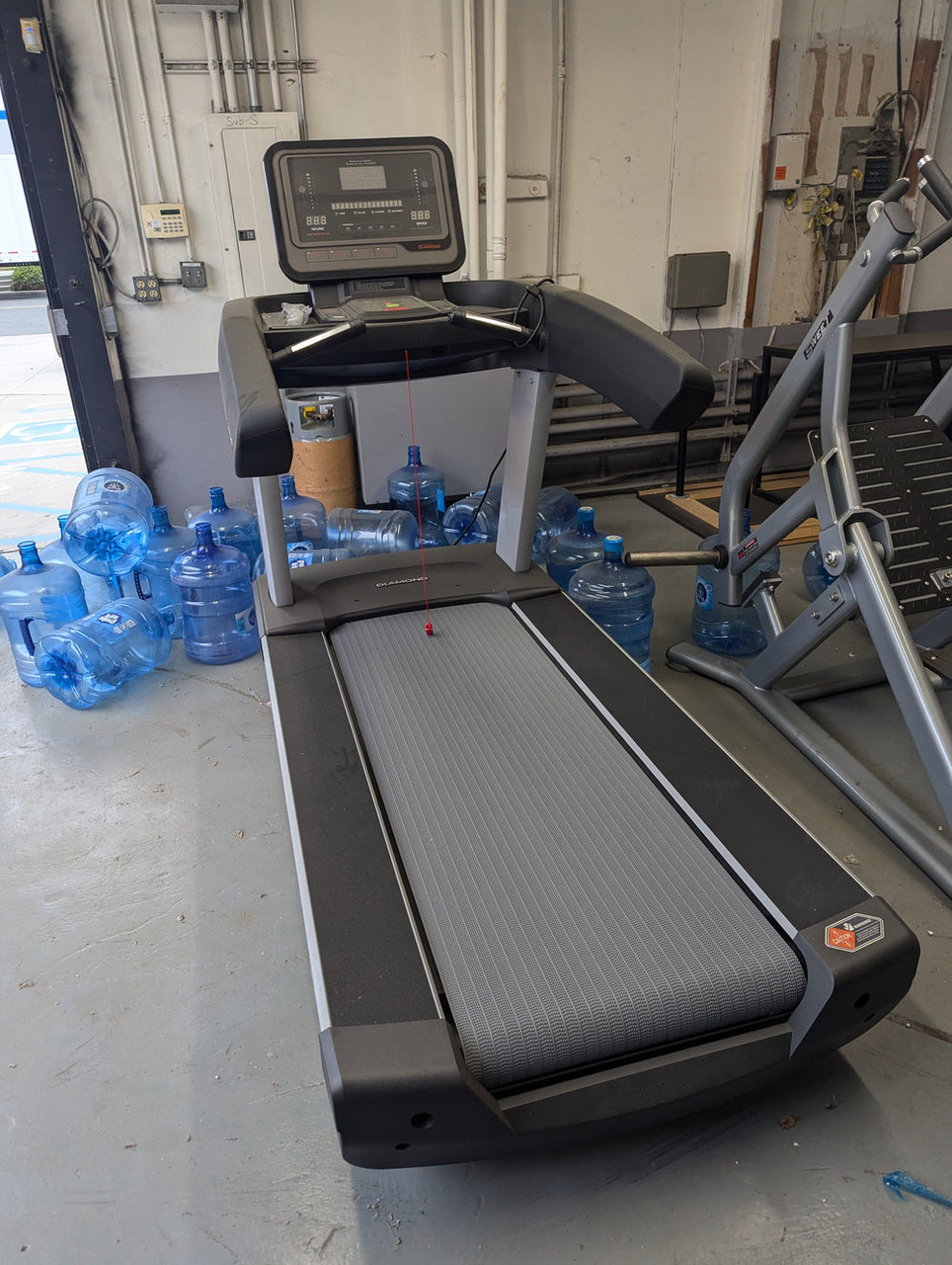 Sweet Commercial Treadmill by Muscle D Fitness