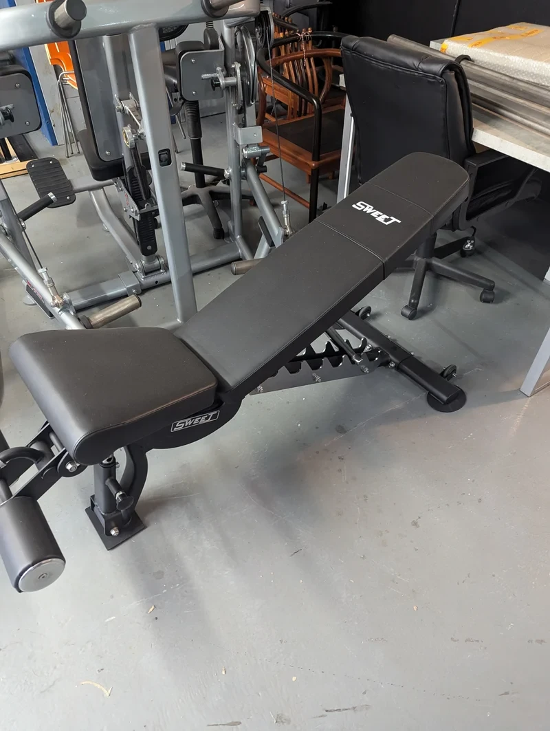 Muscle D - Sweet Flat Incline Decline Adjustable Bench