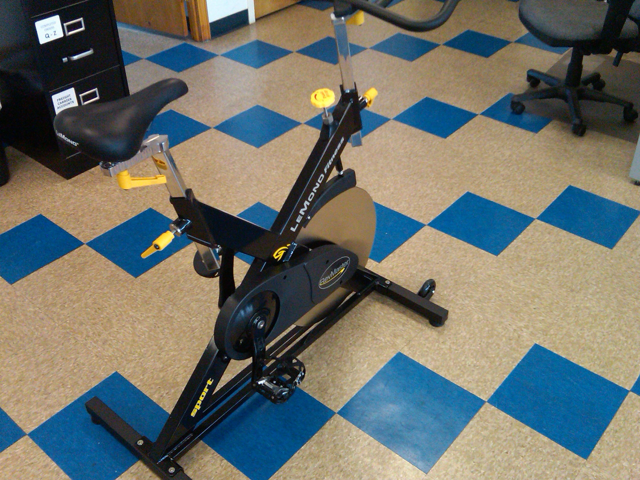 【ジャングル和泉大型良品館】スポーツ用フィットネスバイク LEMOND RevMaster【R1417】 LeMond RevMaster Sport Indoor Cycle | GymStore.com