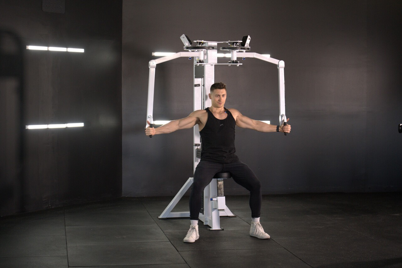 War Strength Pec Fly Rear Delt Combo | GymStore.com
