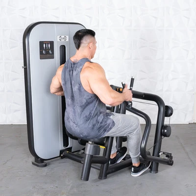 Vogue Seated Row by Muscle D Fitness