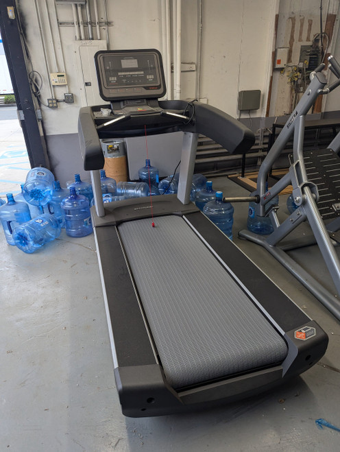 Sweet Commercial Treadmill by Muscle D Fitness