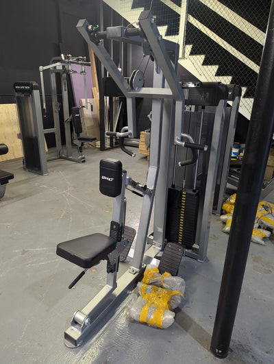 Sweet Selectorized Seated Row Machine (Silver) by Muscle D Fitness