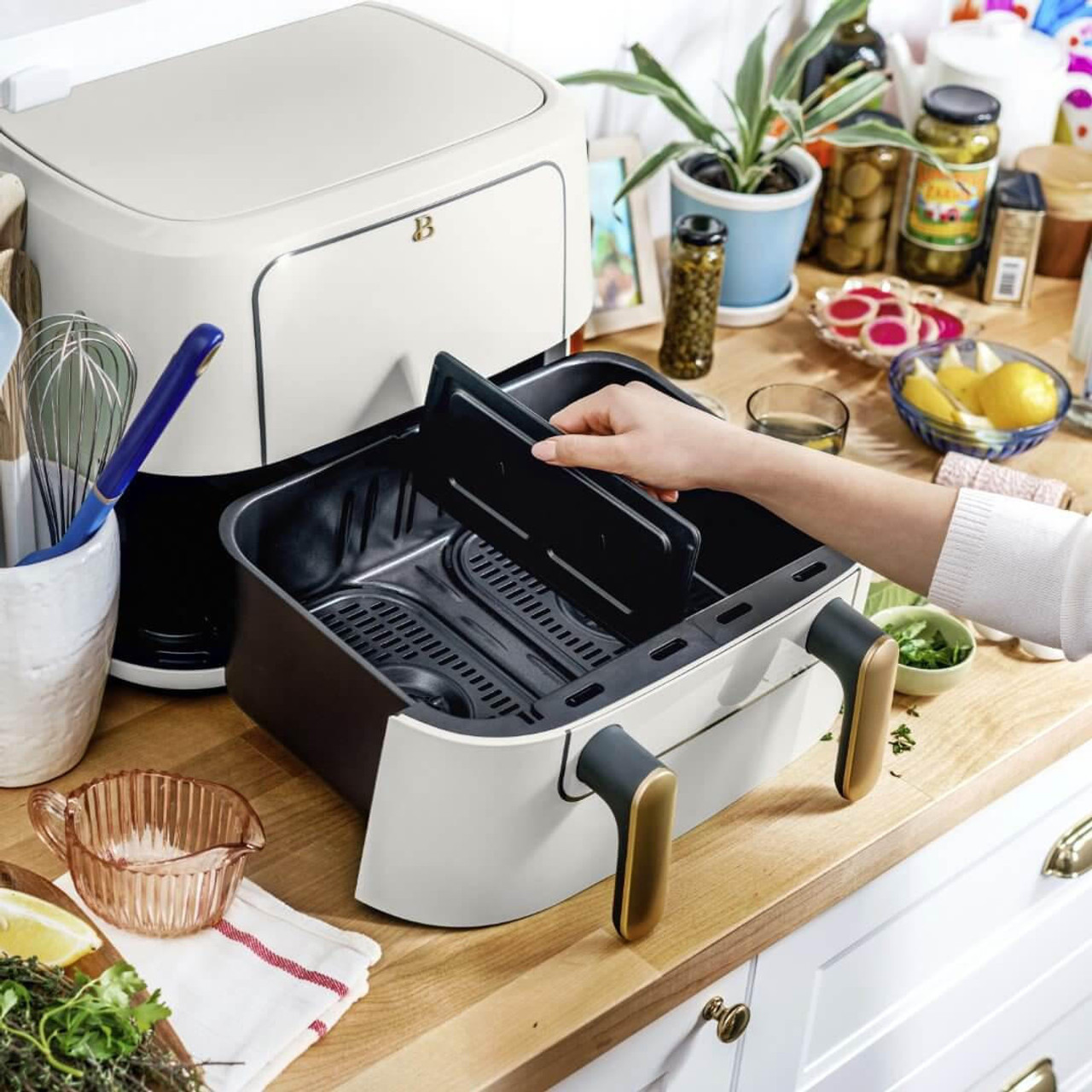 https://cdn11.bigcommerce.com/s-g5ygv2at8j/images/stencil/1280x1280/products/14017/29775/beautiful-9qt-trizone-air-fryer-by-drew-barrymore__65242.1688348548.jpg?c=1