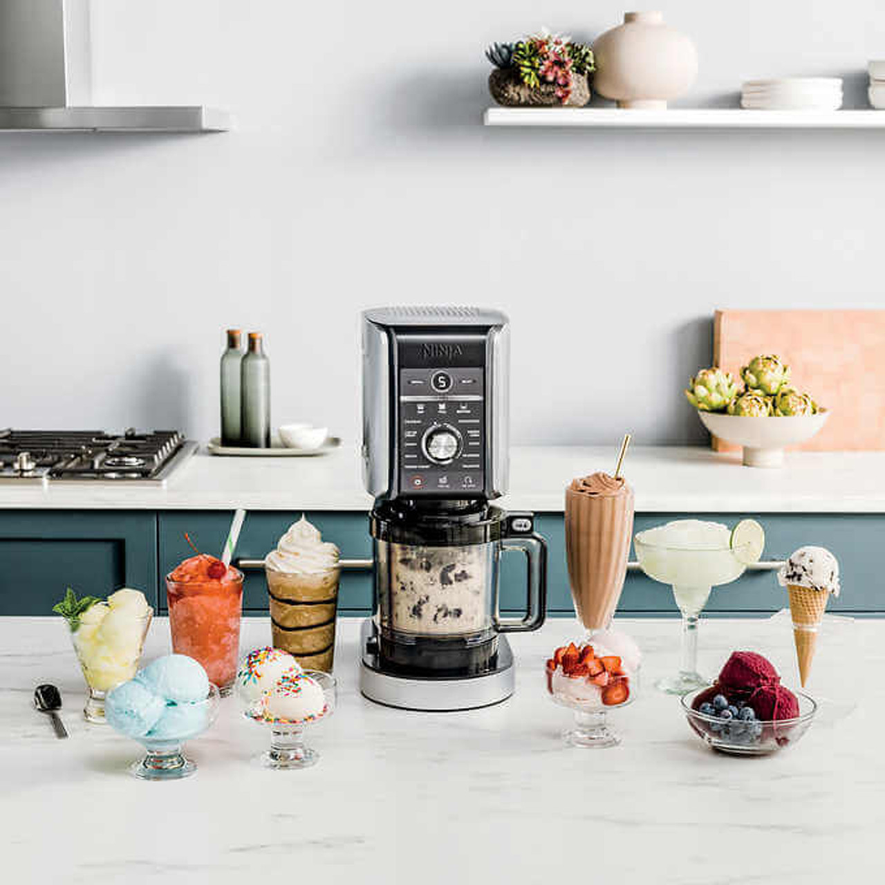  Ninja CREAMi Ice Cream, Sorbet, Milkshake Maker + 3 CREAMi  Pints, Black: Home & Kitchen