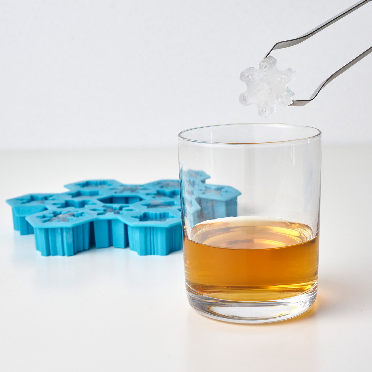 Snowflake Silicone Ice Cube Tray by TrueZoo