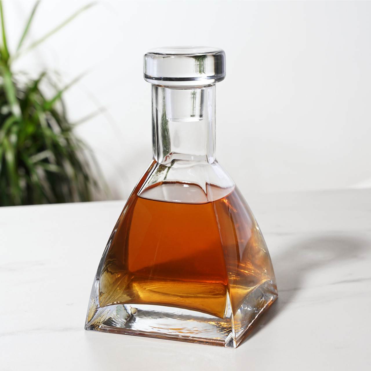 Apex Decanter by True