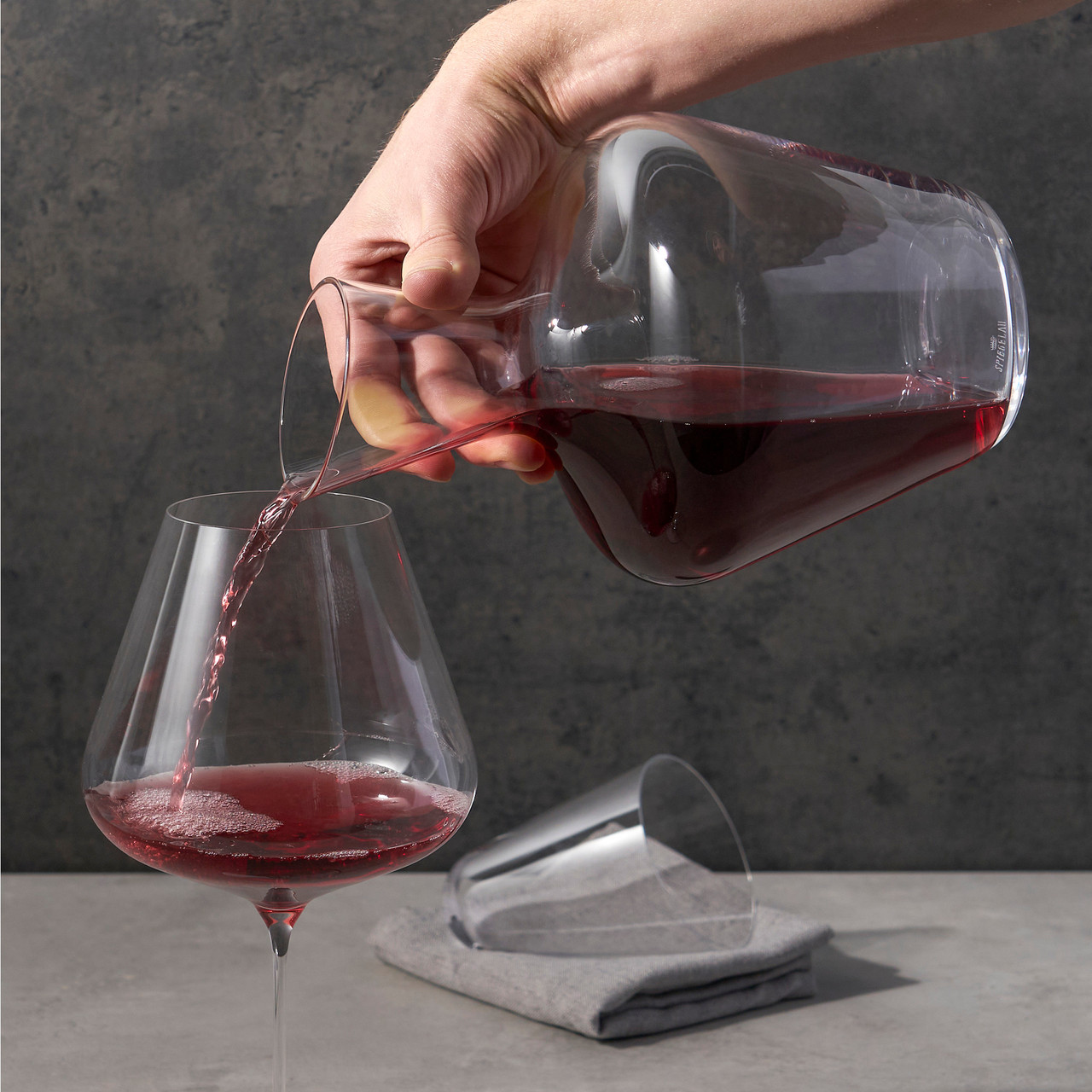 Spiegelau Definition 1L Wine Decanter and Stopper (set of 1)
