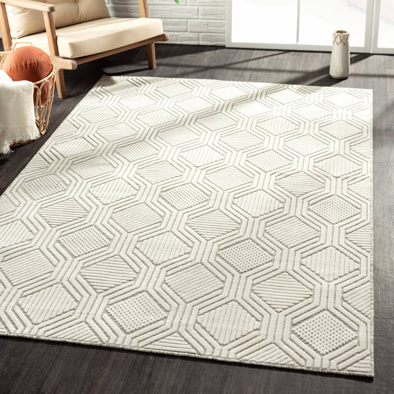 8' X 10' Gray And Ivory Geometric Stain Resistant Indoor Outdoor Area Rug
