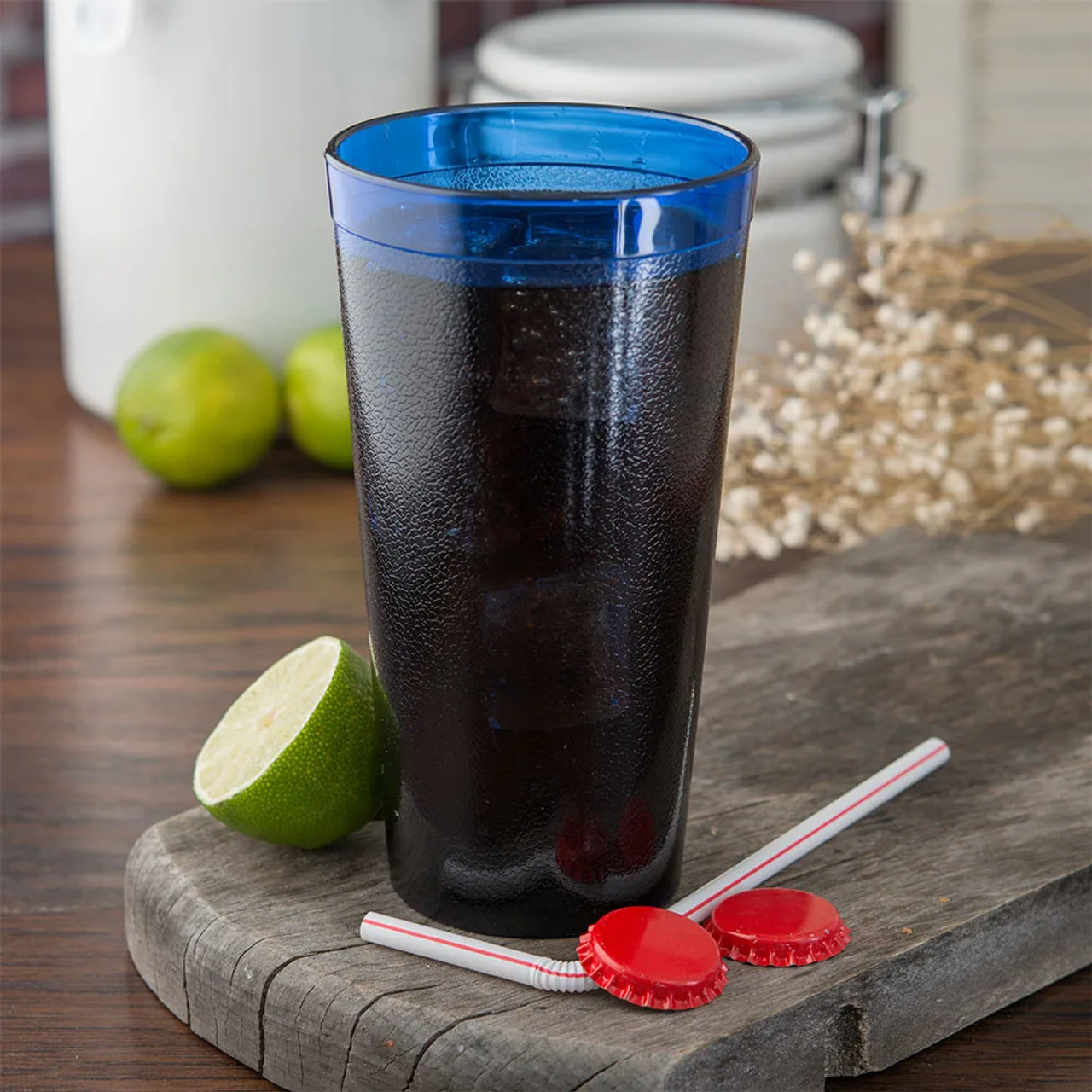 Carlisle 20 oz Royal Blue Textured Plastic Tumbler (72/Case) - Heavy Duty - Chicken Pieces