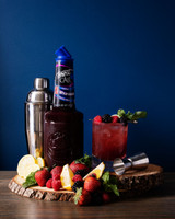 Finest Call Premium Wild Berry 1 Liter Puree Mix-Chicken Pieces