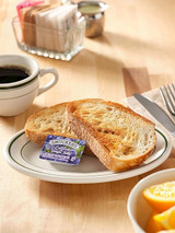 Smucker's 200/Case Concord Grape and Strawberry Jelly 0.5 oz. Portion Cups - Chicken Pieces