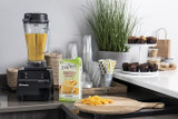 DaVinci Gourmet 64 fl. oz. Extreme Peach Real Fruit Smoothie Mix - (6/Case) - Chicken Pieces