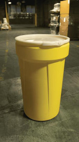 Chicken Pieces Eagle Manufacturing 55 Gallon Yellow Plastic Barrel Drum with Plastic Lever-Lock 