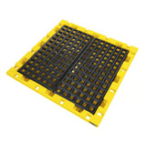 Chicken Pieces Eagle Manufacturing Yellow Plastic Nestable 4-Drum Pallet with Drain - Durable High-Impact Plastic 
