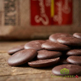 Republica Del Cacao 56 percent Ecuador dark chocolate discs in 2.5kg bag. Single origin Ecuadorian dark chocolate for professional pastry chefs. Professional baking chocolate discs Republica Del Cacao 56 percent cocoa-CHICKEN PIECES