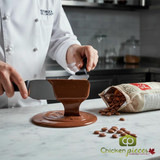 Republica Del Cacao 38 percent Peru milk chocolate discs in 2.5kg bag. Single origin Peruvian milk chocolate for professional pastry chefs. Professional baking milk chocolate discs Republica Del Cacao 38 percent-CHICKEN PIECES