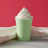 Big Train 3.5 lb. Dragonfly Green Tea Blended Creme Frappe Mix-Chicken Pieces
