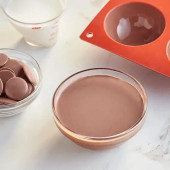 República del Cacao Ecuador 40% Milk Chocolate Couverture 5.5 lb. - 4/Case - Premium Milk Chocolate for Artisanal Delights