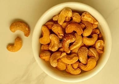 Roasted Cashews Unsalted Bulk Size 25 lbs/11.33 kgs