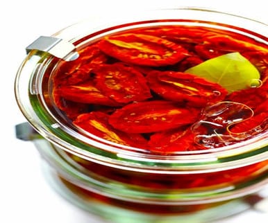 Sysco Classic Sun-Dried Whole Tomatoes in Oil 2.5 L/84 oz (2/Case) - Moist and Flavorful
