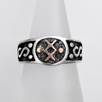 The Ingwaz Rune Ring has the rune, beads and S-curves carved into a solid band.