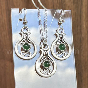 The Lonrach Gem Pendant & earrings.