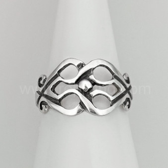The Fadó Knot Ring is formed from two overlapping heart shapes with curled ends and large bead accent at center.