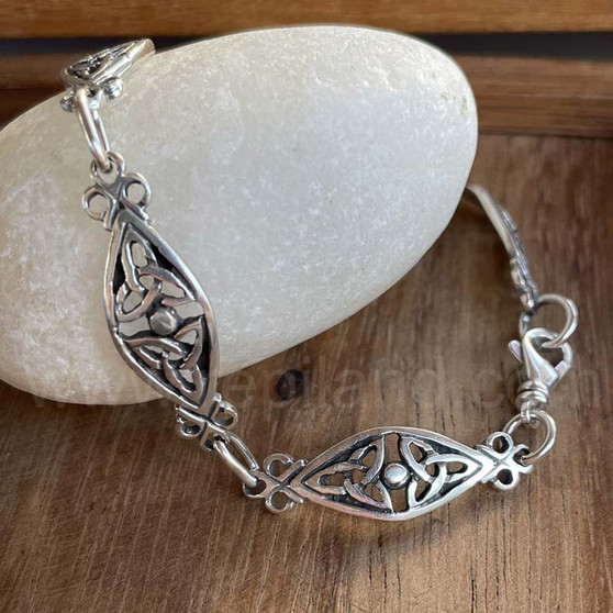 Tribe Bracelet, Gift For Your Tribe, Best Friend Gift, Adjustable Silver  Stainless Steel Celtic Knot Friendship Cord Bracelet, Gift for Her, Gift  for Friends - Walmart.com