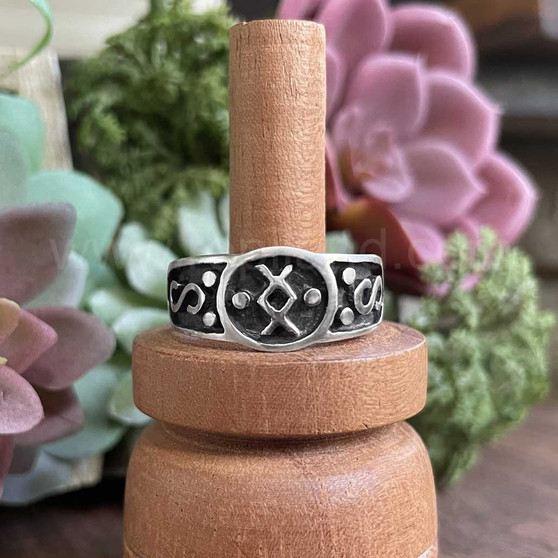 The Ingwaz Rune Ring has the rune, beads and S-curves carved into a solid band.