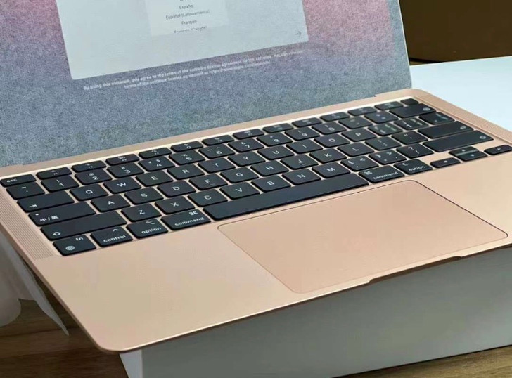 21 MacBook Air M1| core 8 | 8GB Ram | 512GB