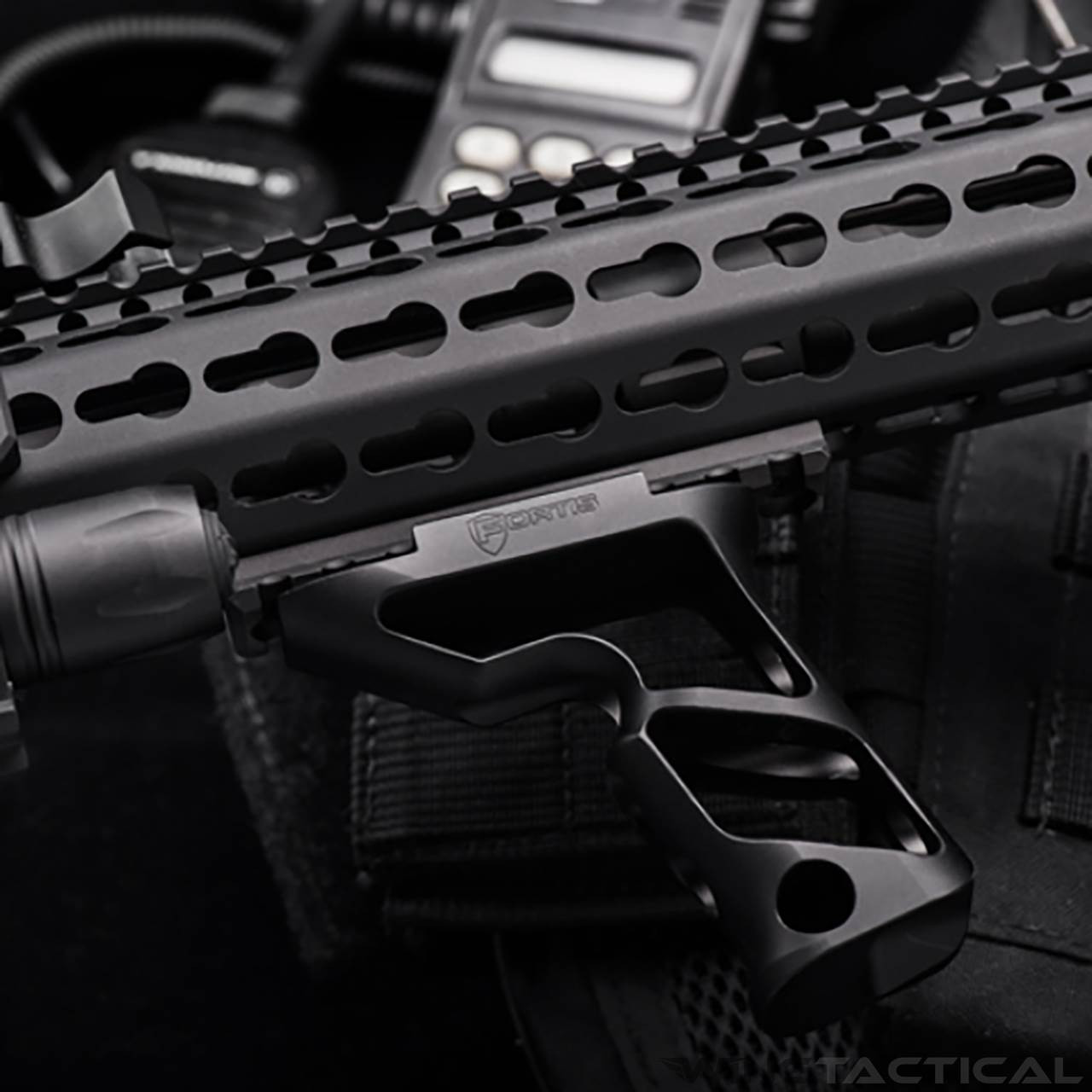 Fortis Shift Forend Vertical Grip | AR-15 Foregrip | Wing Tactical