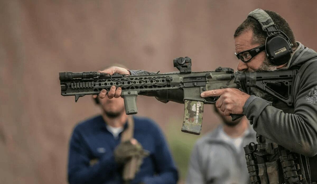 Picture of man with AR-15