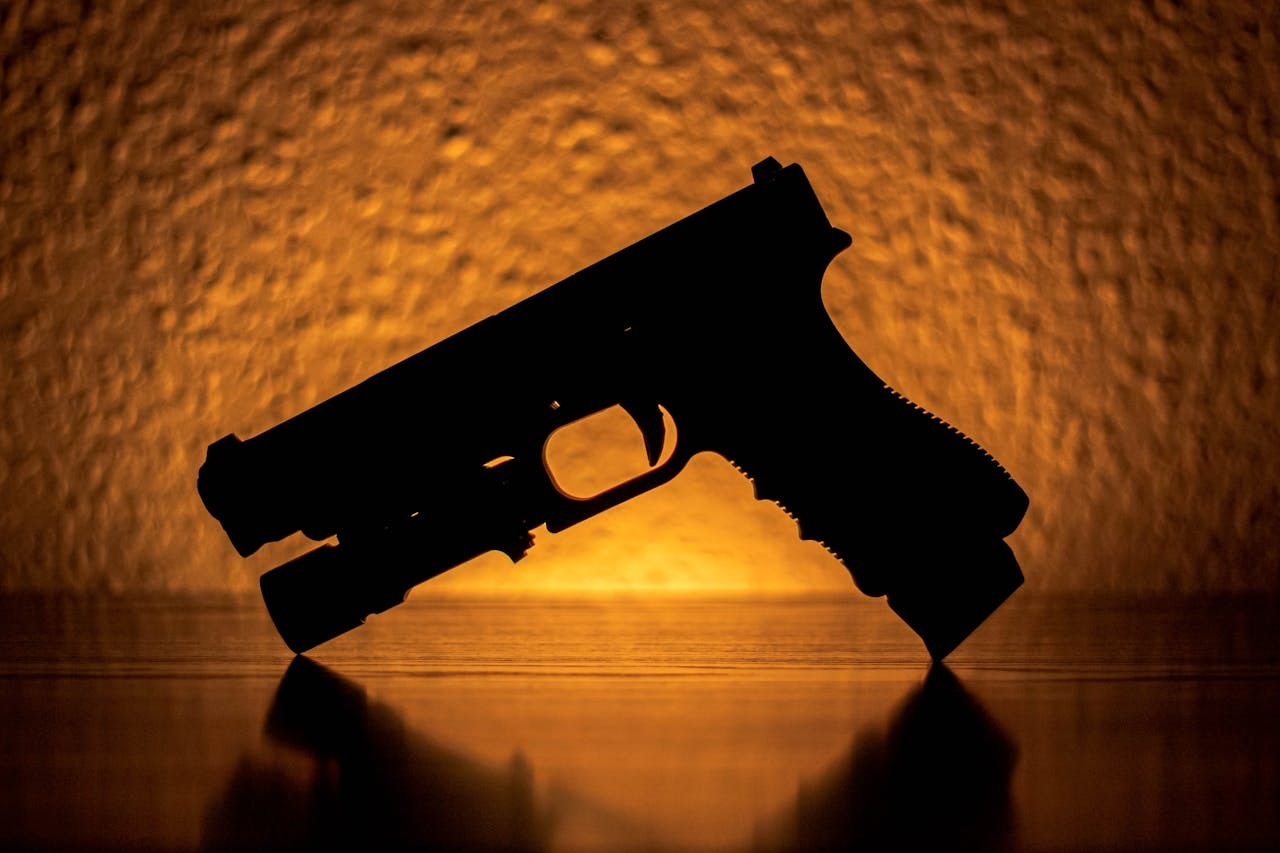 Silhouette of a pistol 