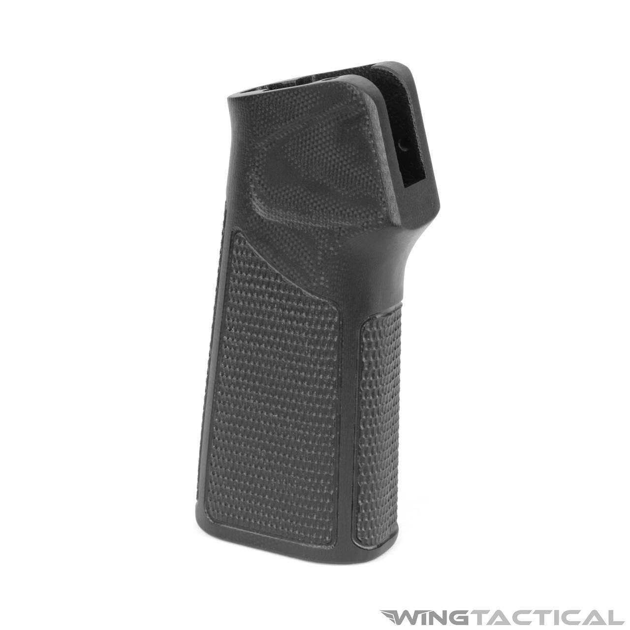 Hogue Extreme Series 15-Degree Piranha AR-15 G10 Grip | Wing Tactical