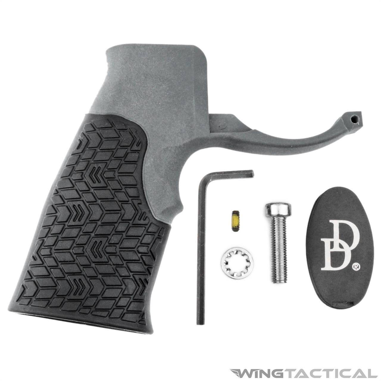 Daniel Defense Pistol Grip　実物 Daniel Defense AR-15, AR-10 Stock Pistol Grip Forend Storage