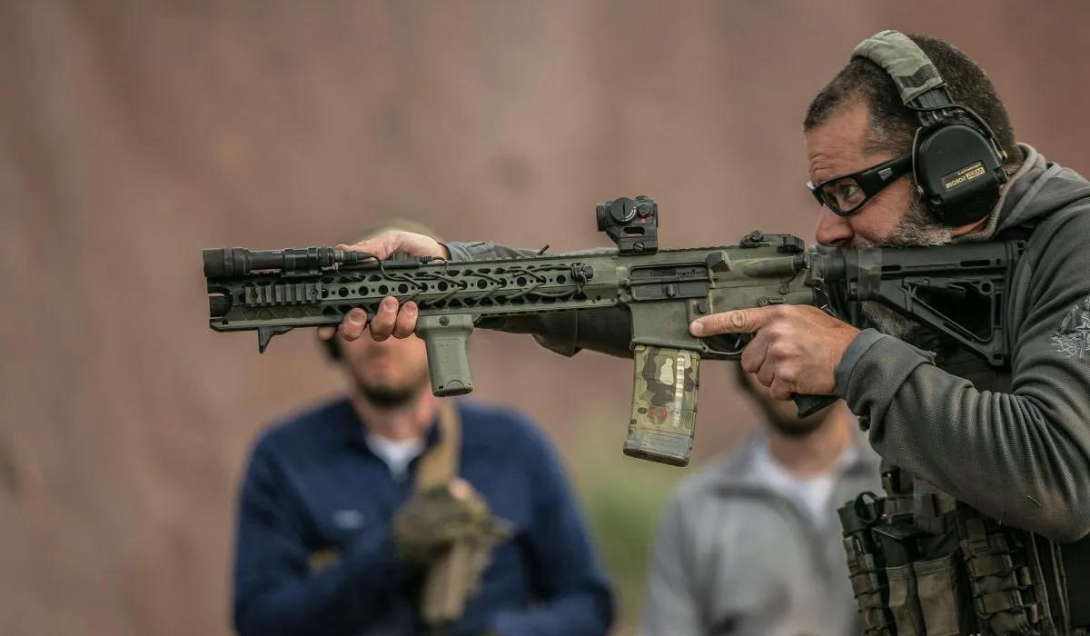 A Guide to LeftHanded AR15s Wing Tactical