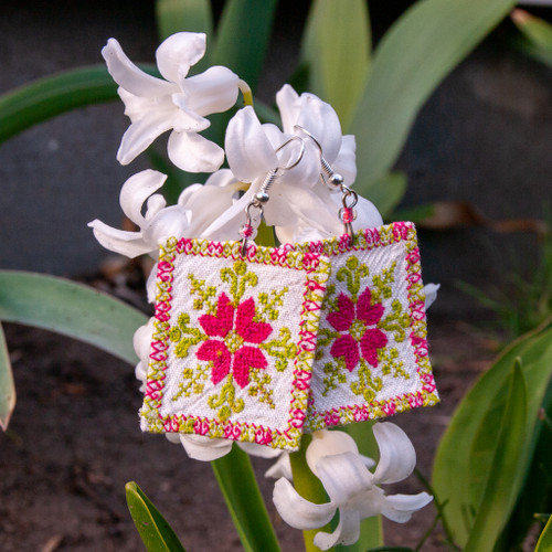Mazahua Fine Embroidered Earrings - Fancy Flower (Pink)