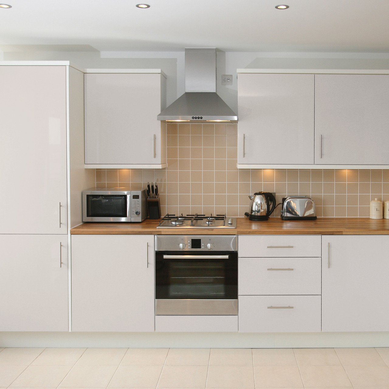 Rust-Oleum Wallington Gloss Kitchen Cupboard Paint 750ml