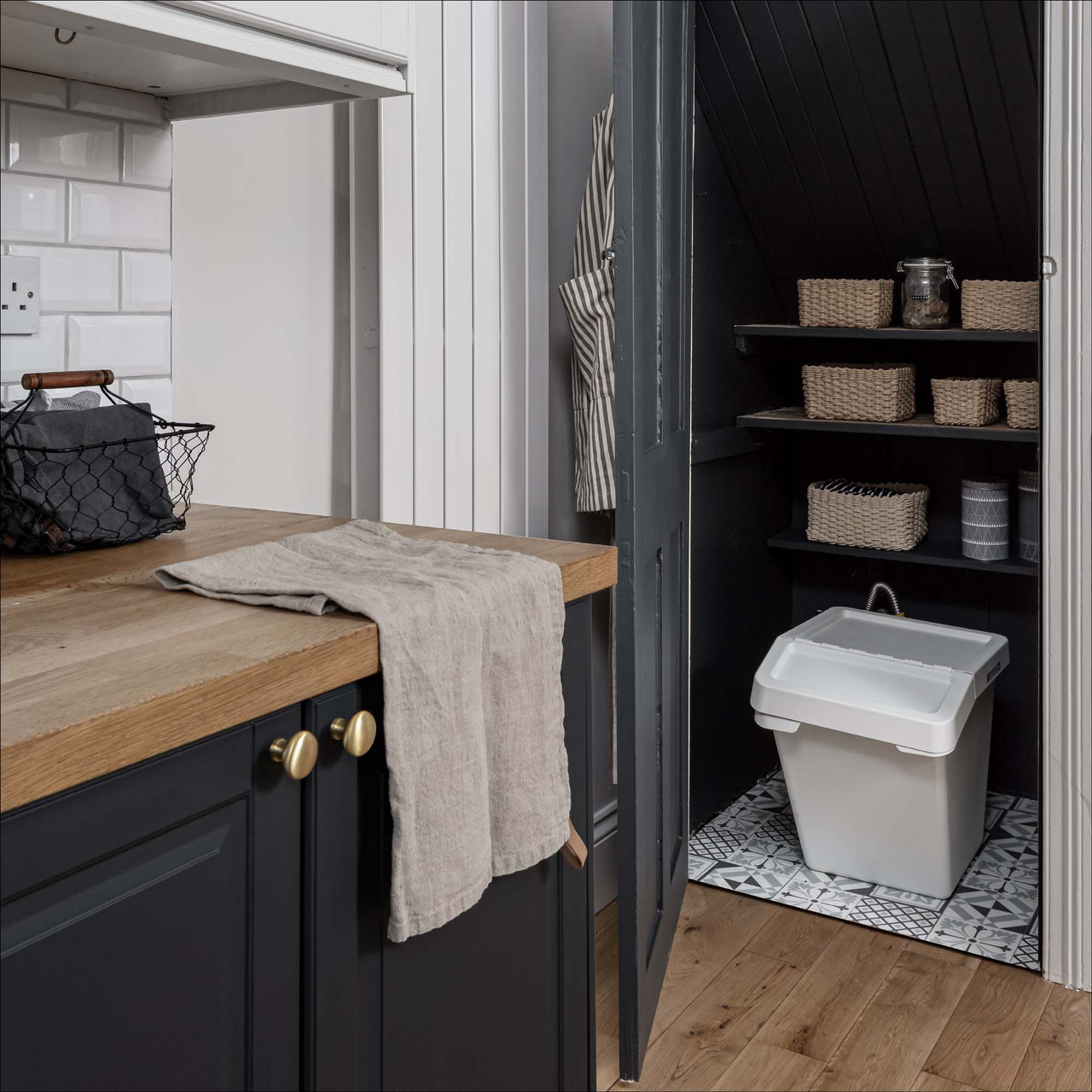 Kitchen Cupboard Paint Matt Finish BLACK SAND