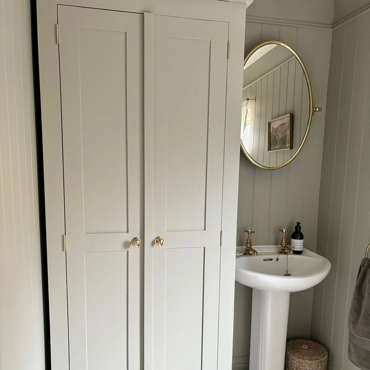 Tanglewood Bathroom Wood & Cabinet Paint - Matt Brown
