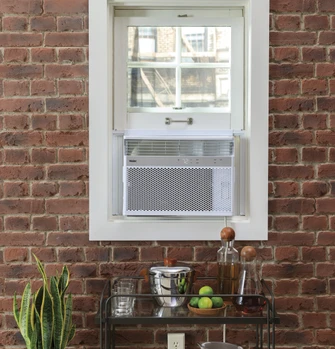 QHNG08AA_10AA_brick_window.jpg