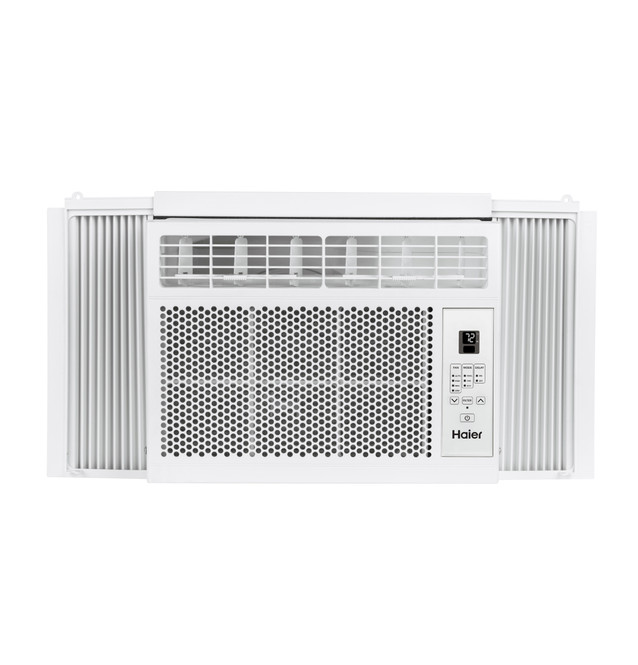 QHQ06LZ_curtains.jpg