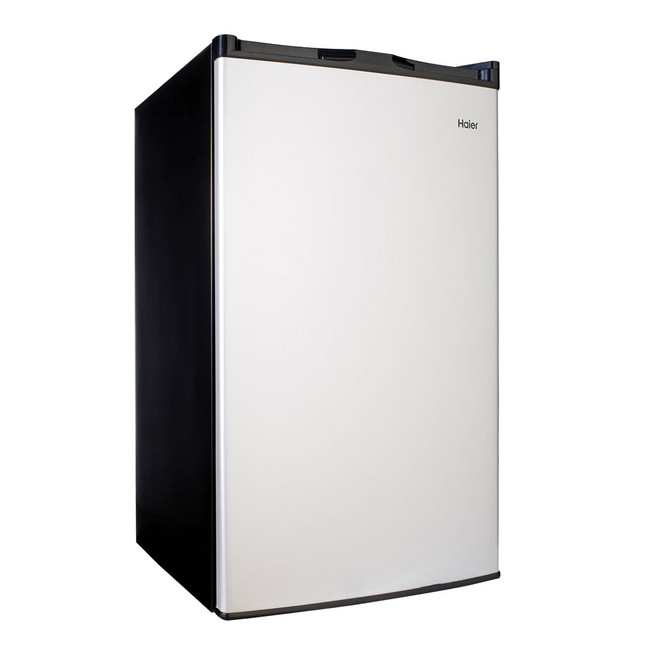 Hailer Refrigerator On Special In Los Angeles, 4.5 Cu. Ft. Compact  Refrigerator. Model #HC46SF10SV
