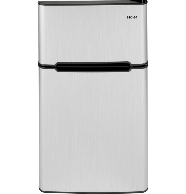 Haier 3.2-cu ft Mini Fridge Freezer Compartment (White) at