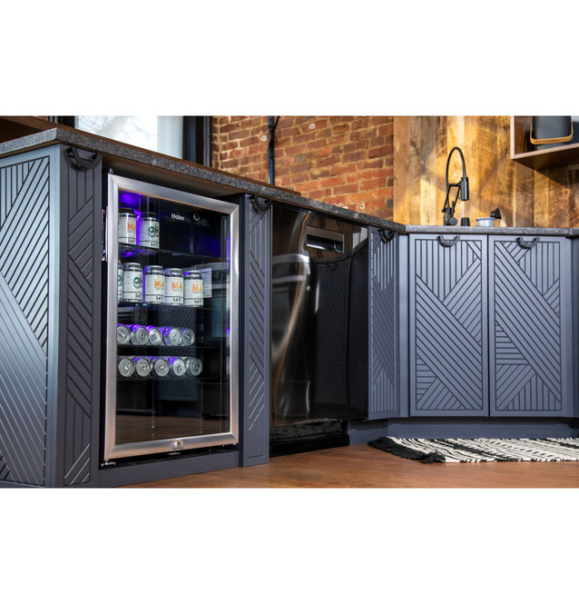  Haier 150-Can Mini Fridge With Lock & Key, Glass Door